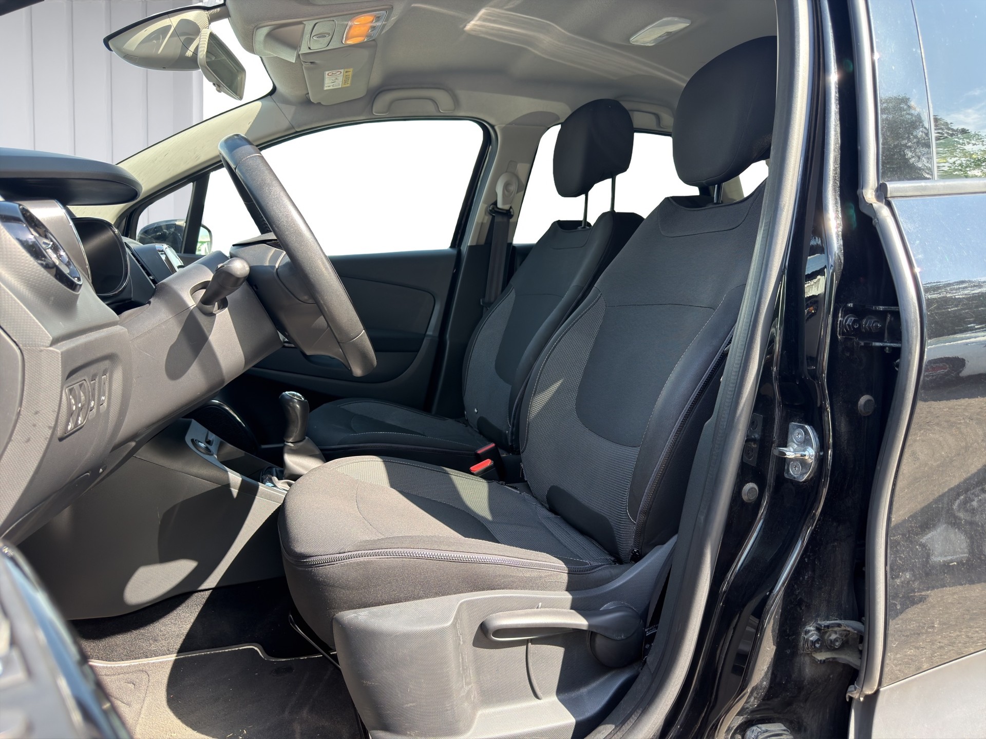 RENAULT Captur 1.5 dCi Privilège-image-6