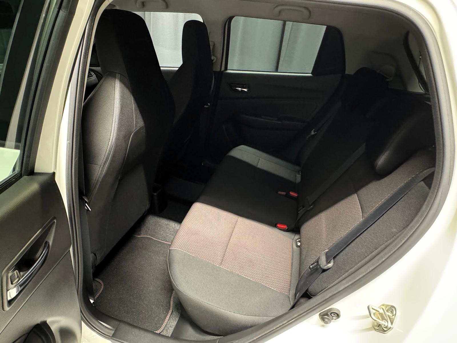 SUZUKI Swift Sport 1.4i 16V Compact Top Hybrid-image-18