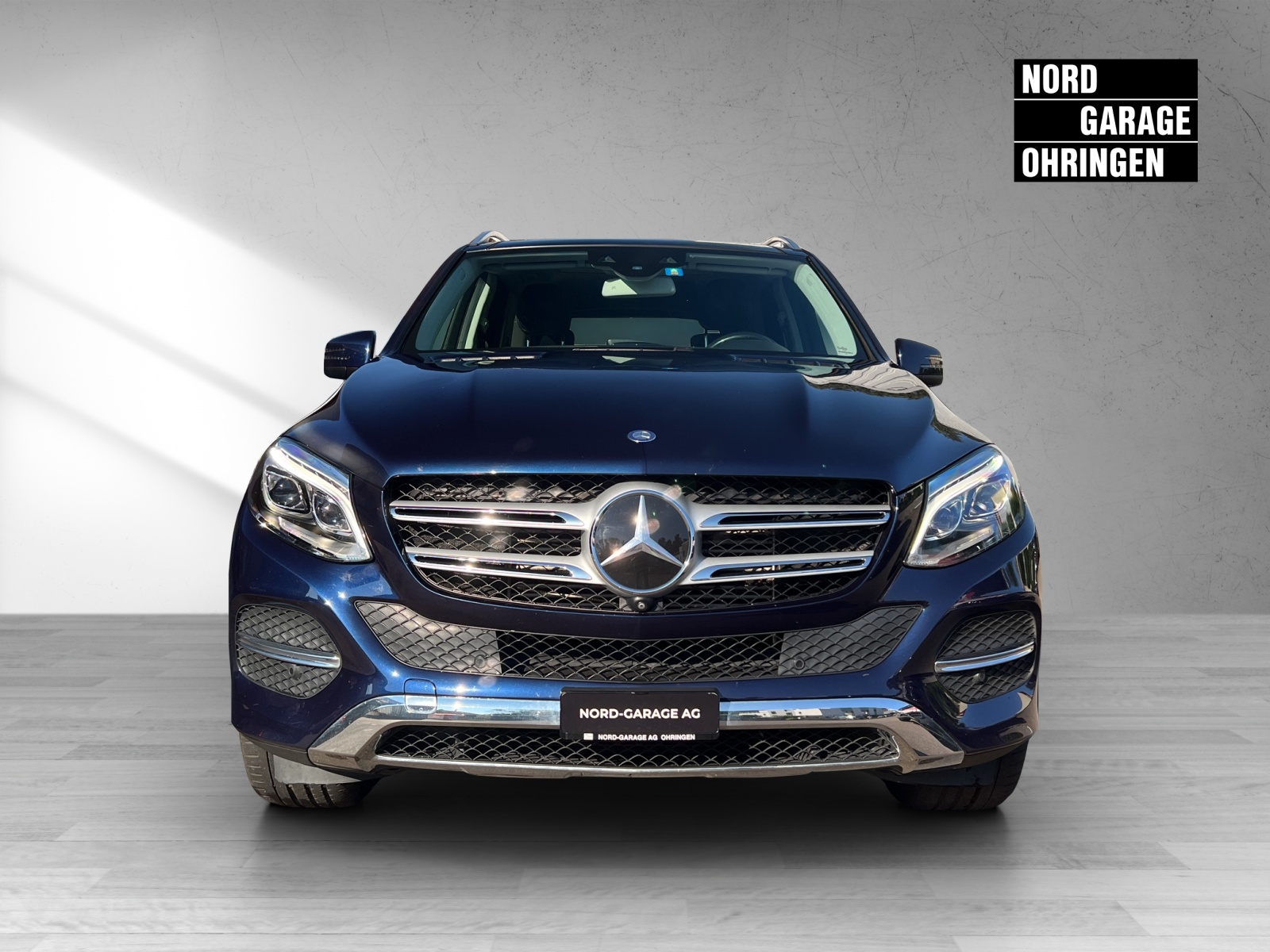 MERCEDES-BENZ GLE 250 d 4Matic-showroom-element-1