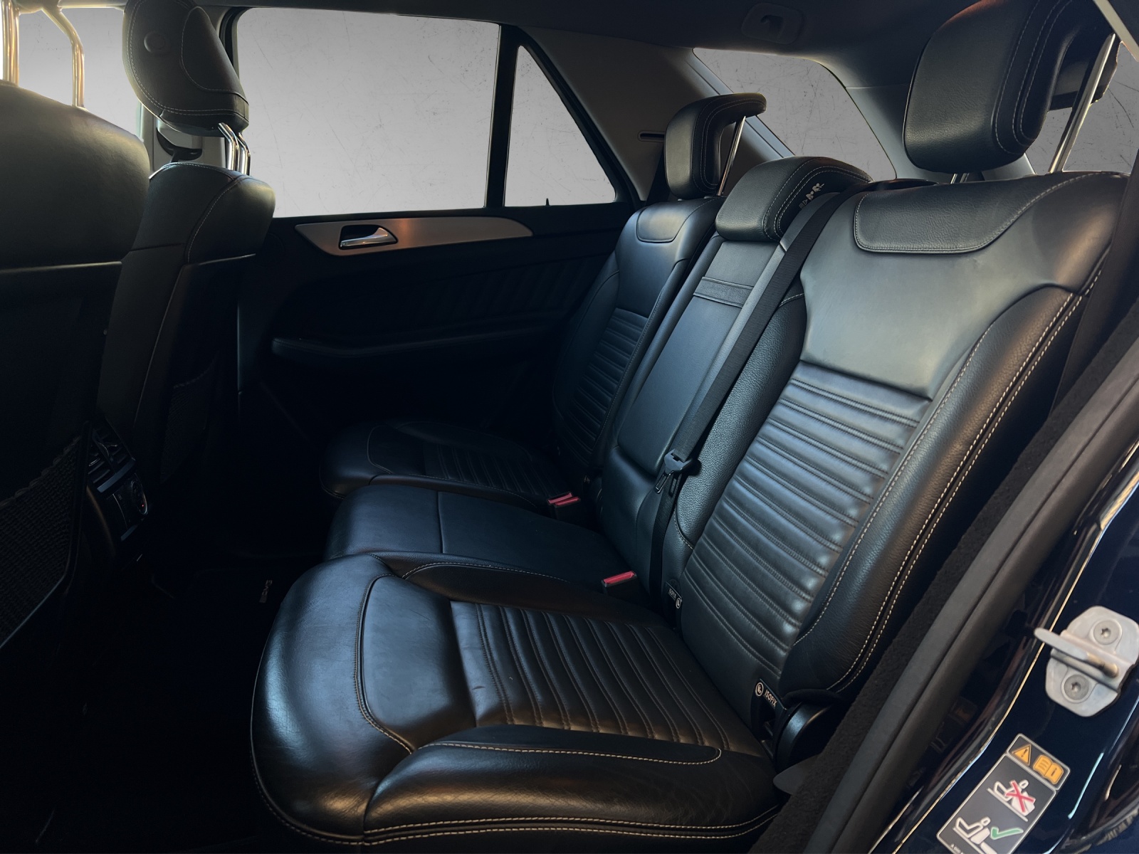 MERCEDES-BENZ GLE 250 d 4Matic-image-14