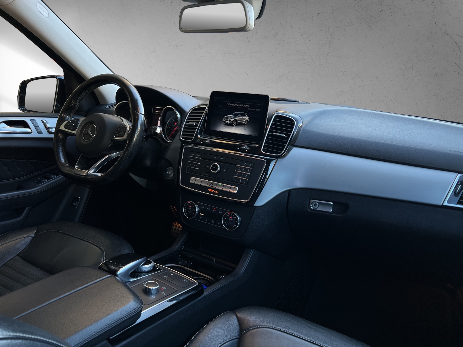MERCEDES-BENZ GLE 250 d 4Matic-image-13