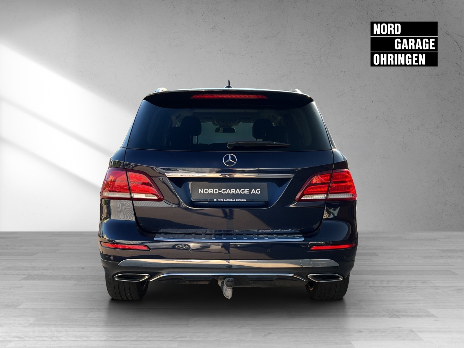 MERCEDES-BENZ GLE 250 d 4Matic-showroom-element-3