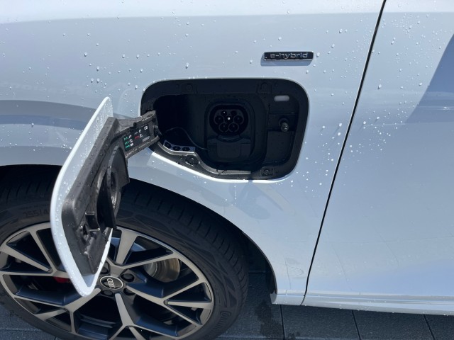 AUDI Q3 Sportback e-hybrid 200 kW S tronig-image-22