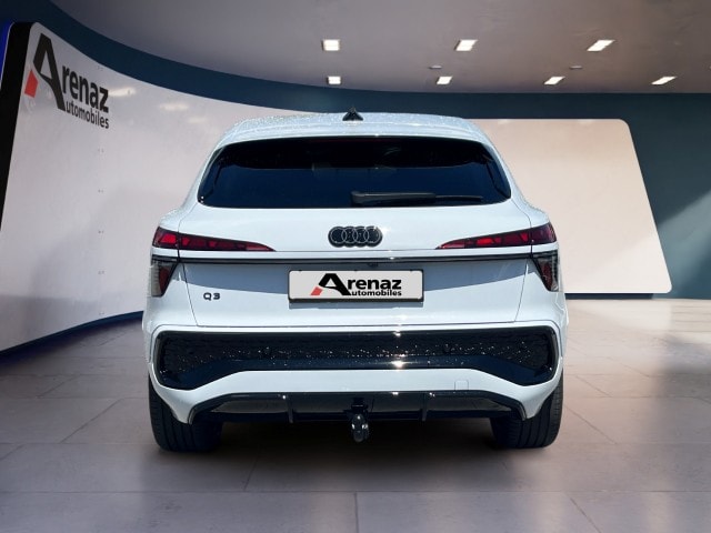 AUDI Q3 Sportback e-hybrid 200 kW S tronig-showroom-element-3