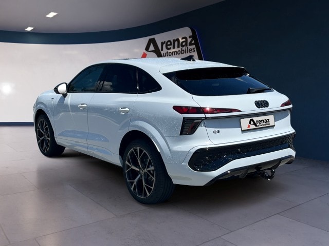 AUDI Q3 Sportback e-hybrid 200 kW S tronig-image-2