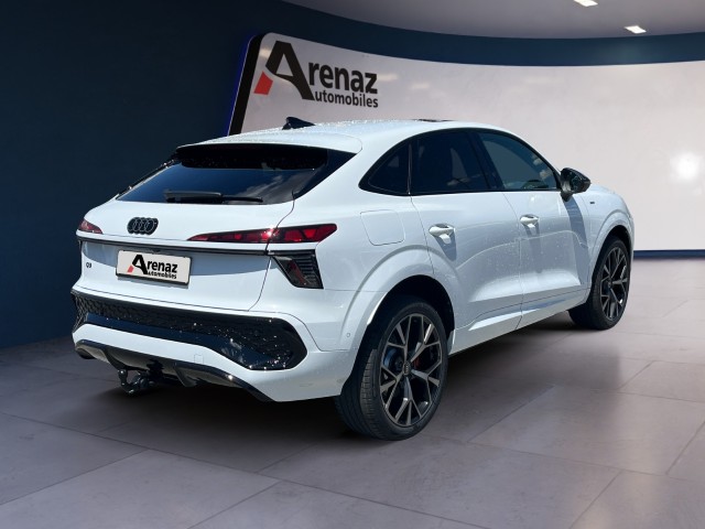 AUDI Q3 Sportback e-hybrid 200 kW S tronig-image-4