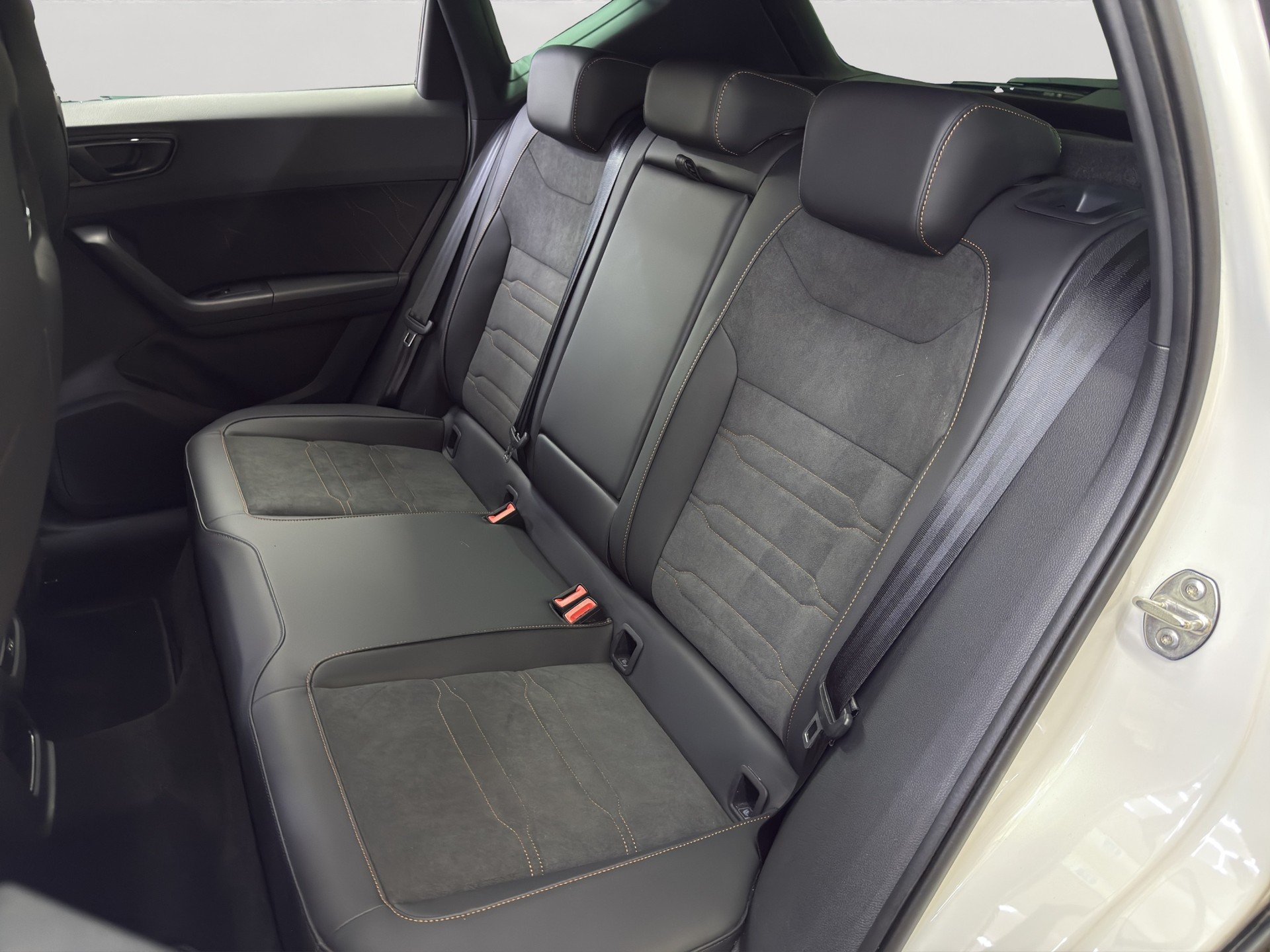 CUPRA Ateca 2.0TSI VZ 4Drive DSG-image-12