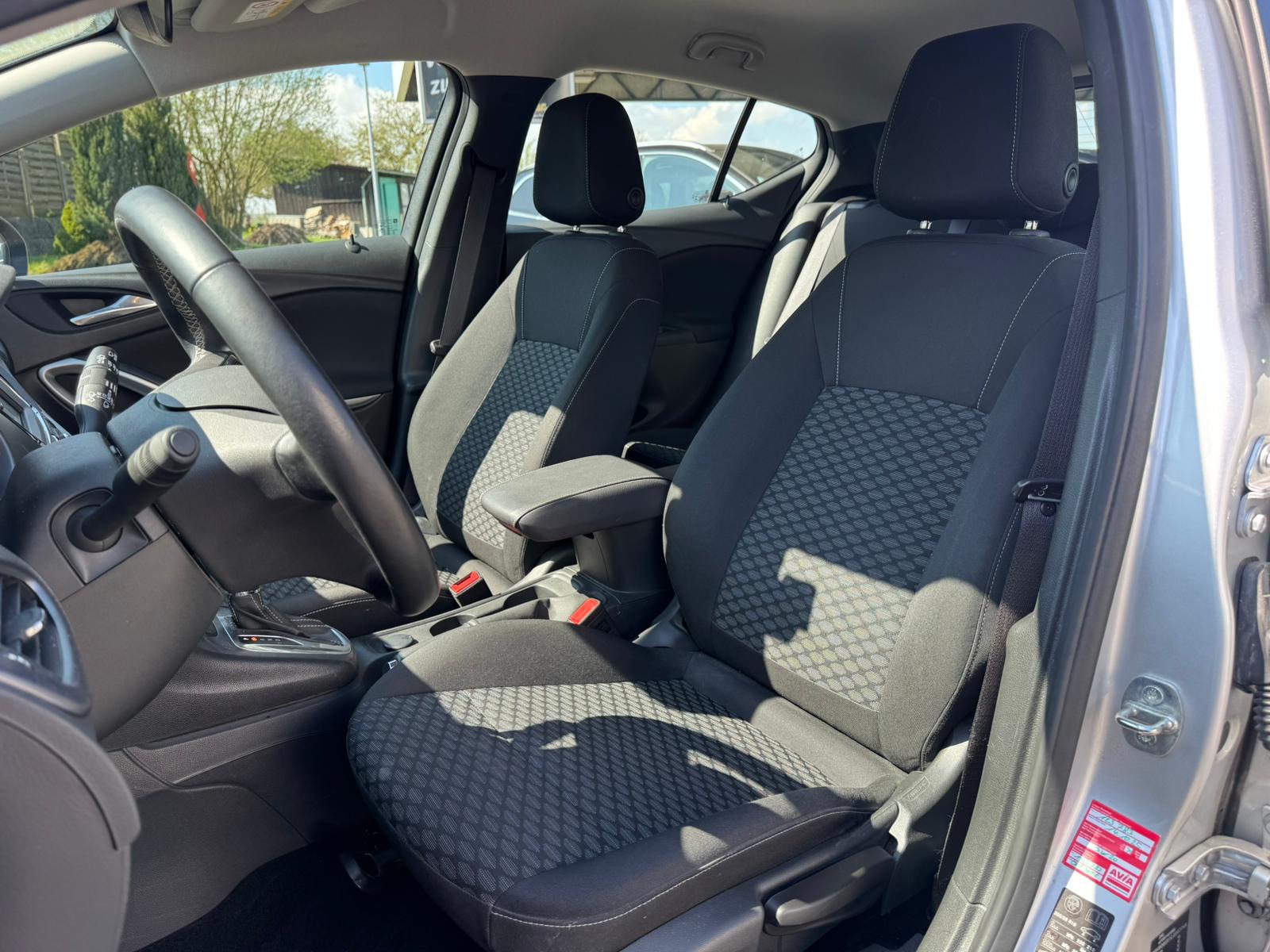 OPEL Astra 1.5 CDTi Edition-image-13
