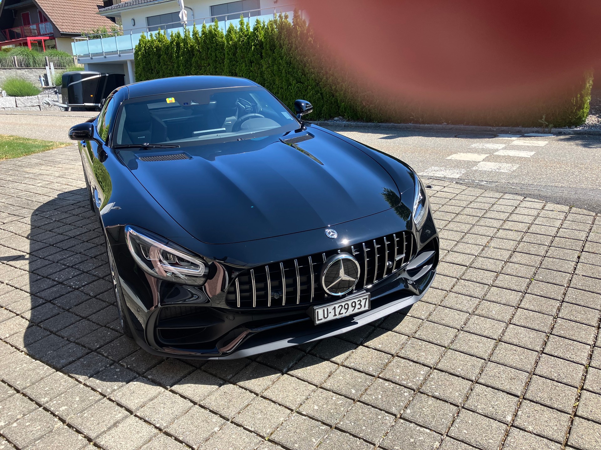 MERCEDES-BENZ AMG GT-image-2