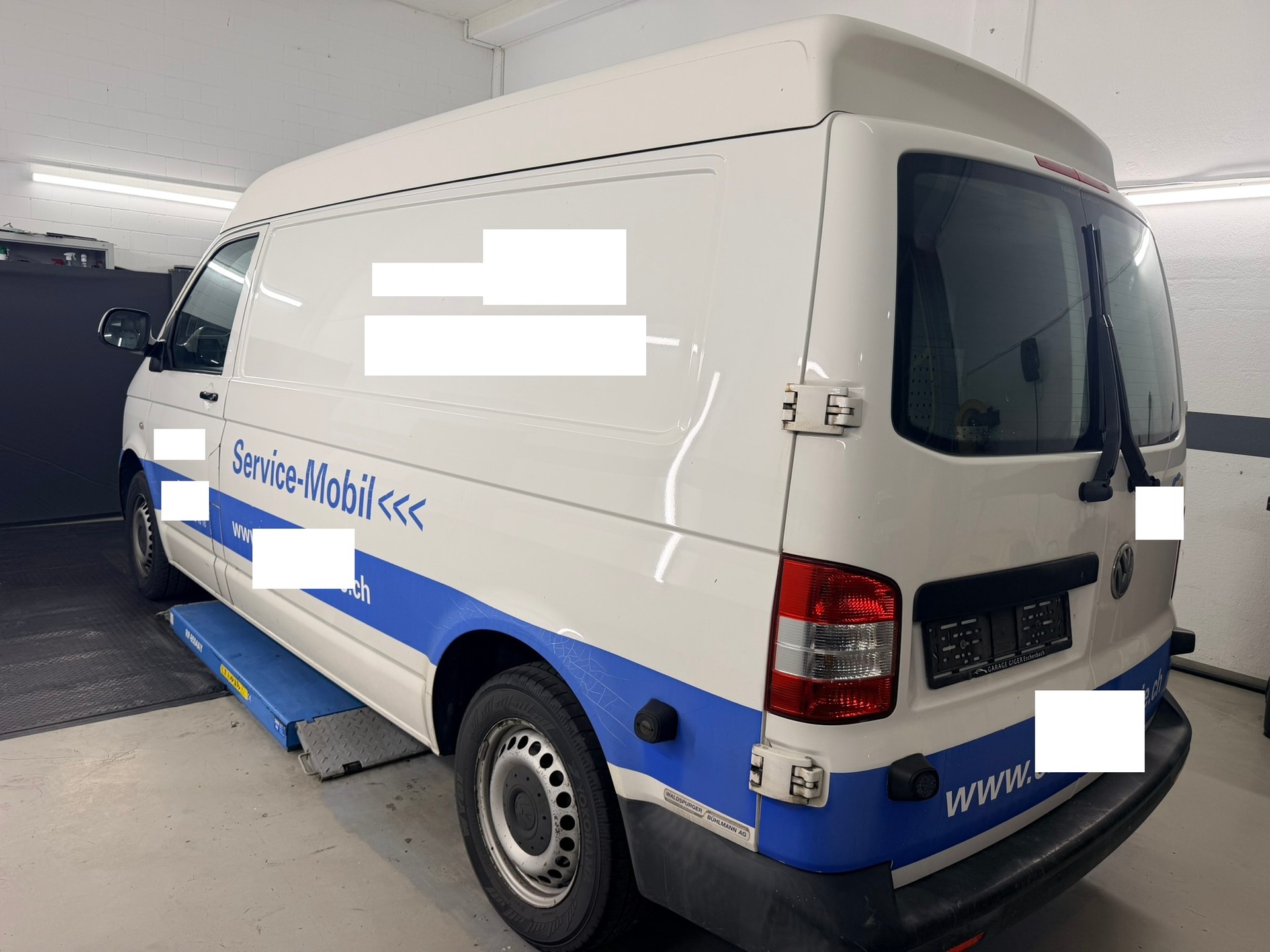 VW T5 2.0 TDI-image-5