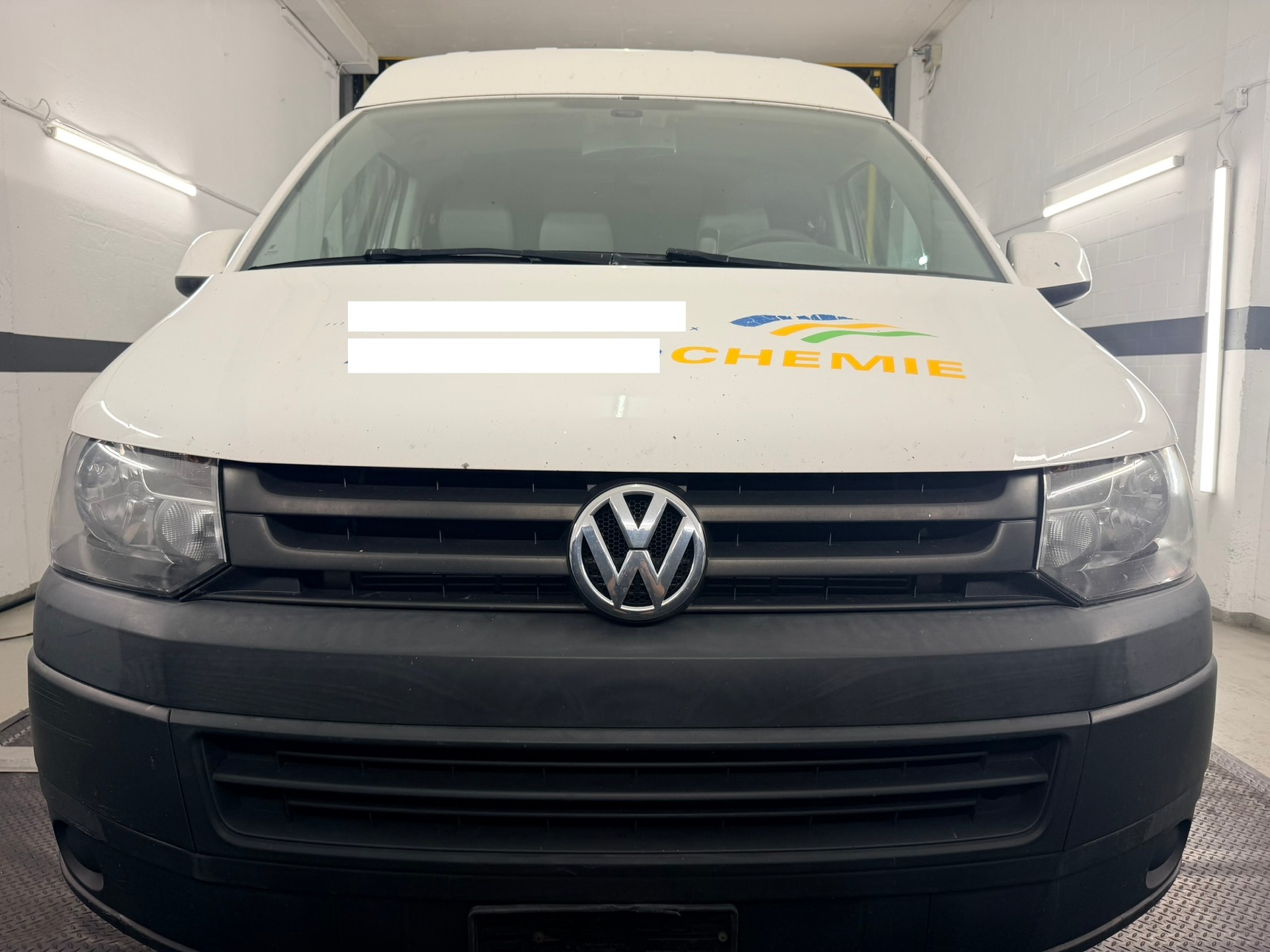 VW T5 2.0 TDI-image-1
