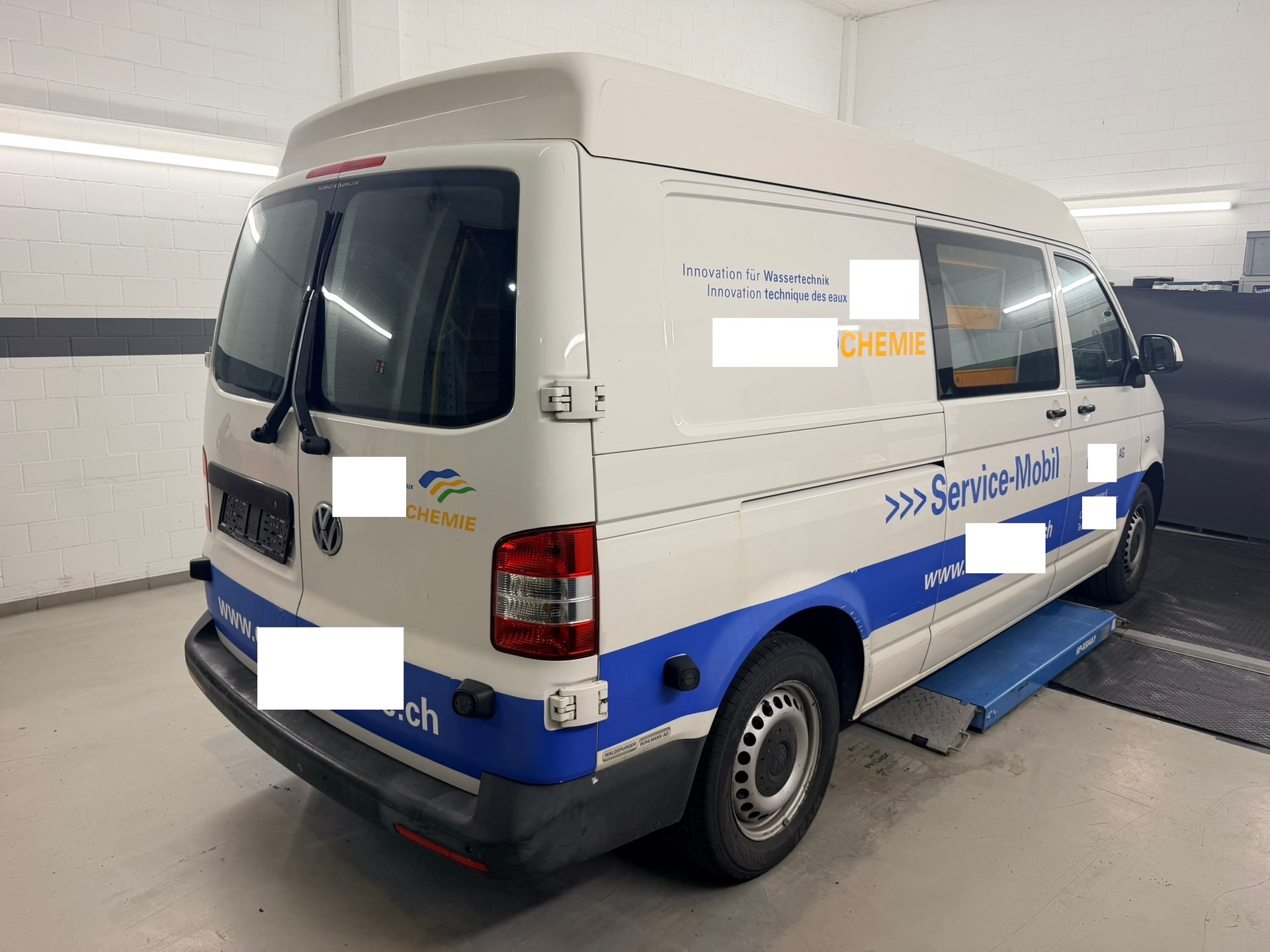 VW T5 2.0 TDI-image-3