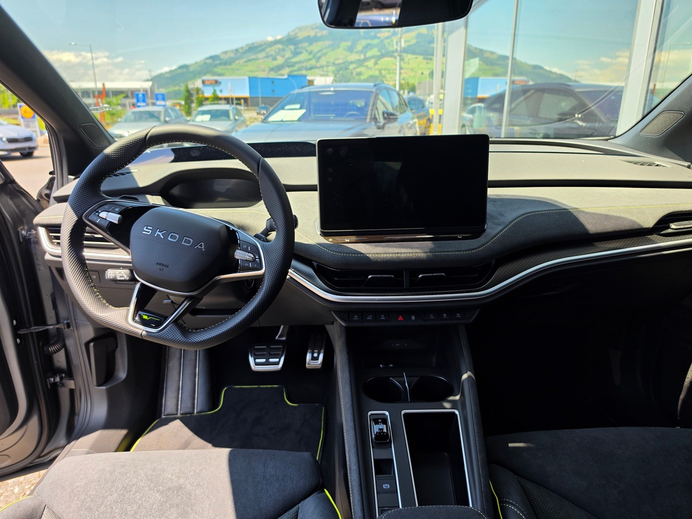 SKODA Elroq RS 4x4-image-9