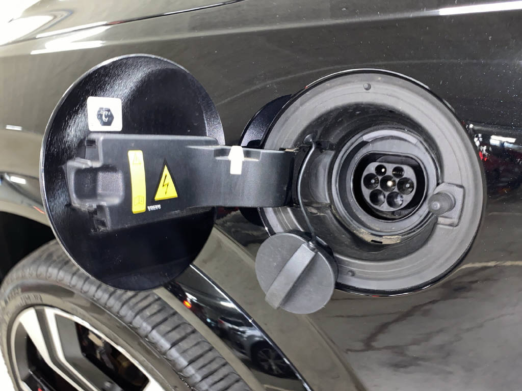 VOLVO XC90 2.0 T8 TE Ultimate Dark 7P. eAWD-image-18