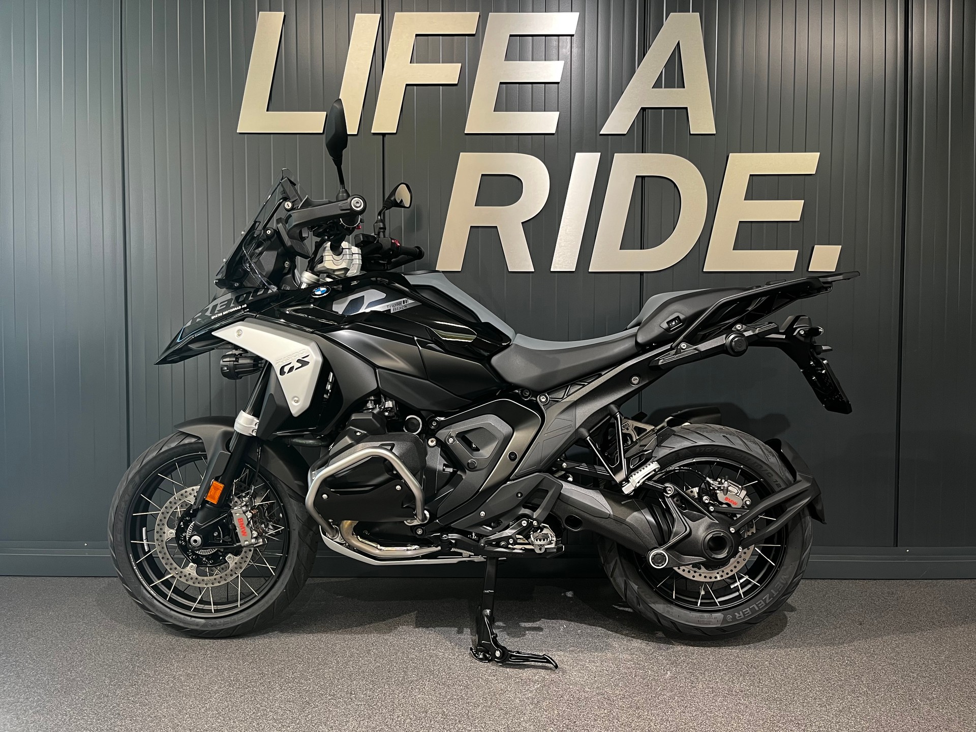 BMW R 1300 GS-showroom-element-2