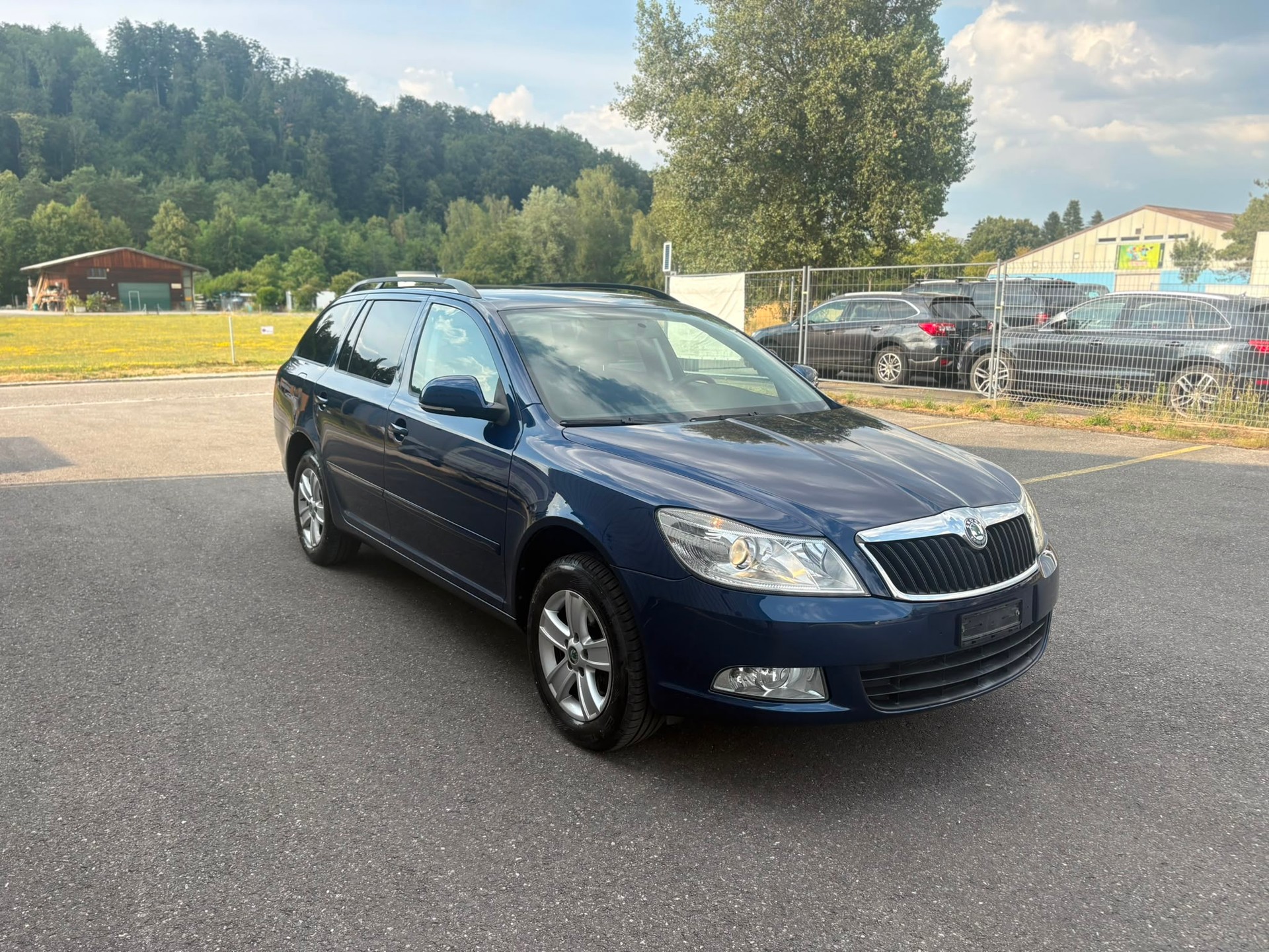 SKODA Octavia Combi 1.8 TSI Swiss Adventure 4x4-image-1