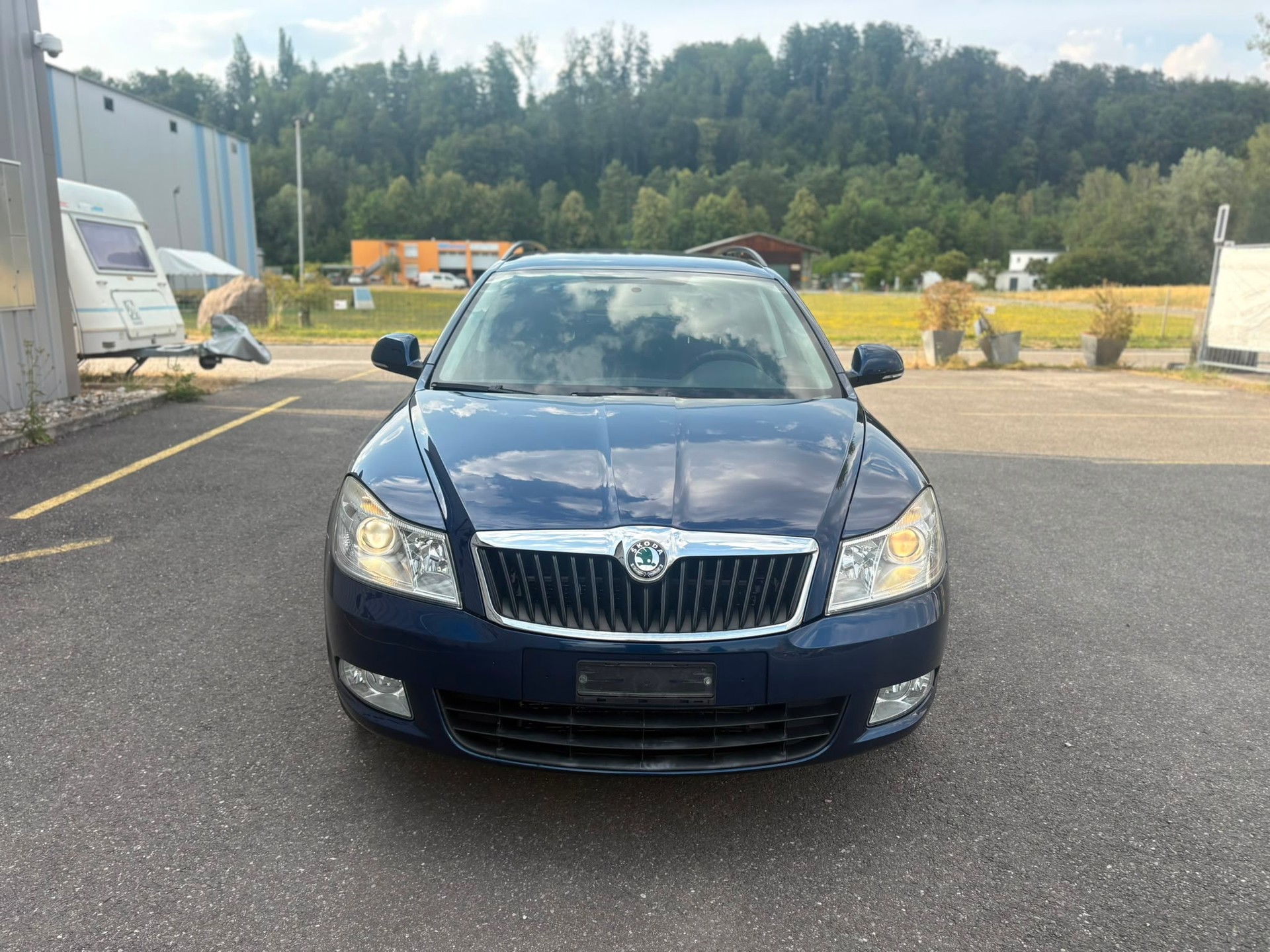 SKODA Octavia Combi 1.8 TSI Swiss Adventure 4x4-image-2