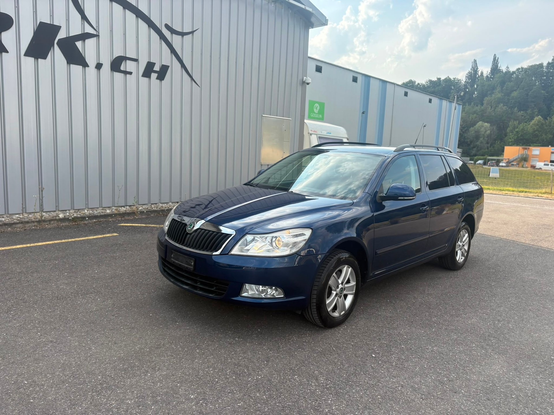 SKODA Octavia Combi 1.8 TSI Swiss Adventure 4x4-image-0