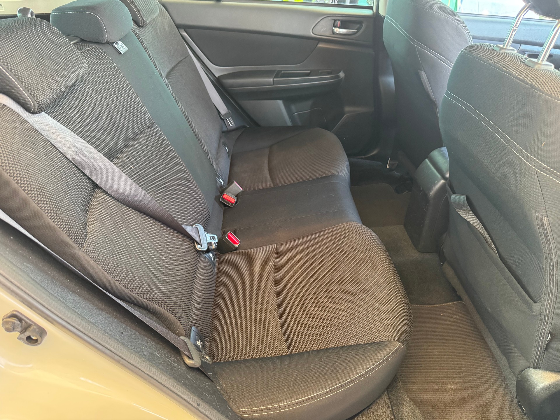 SUBARU XV 2.0 Swiss Two AWD CVT-image-11
