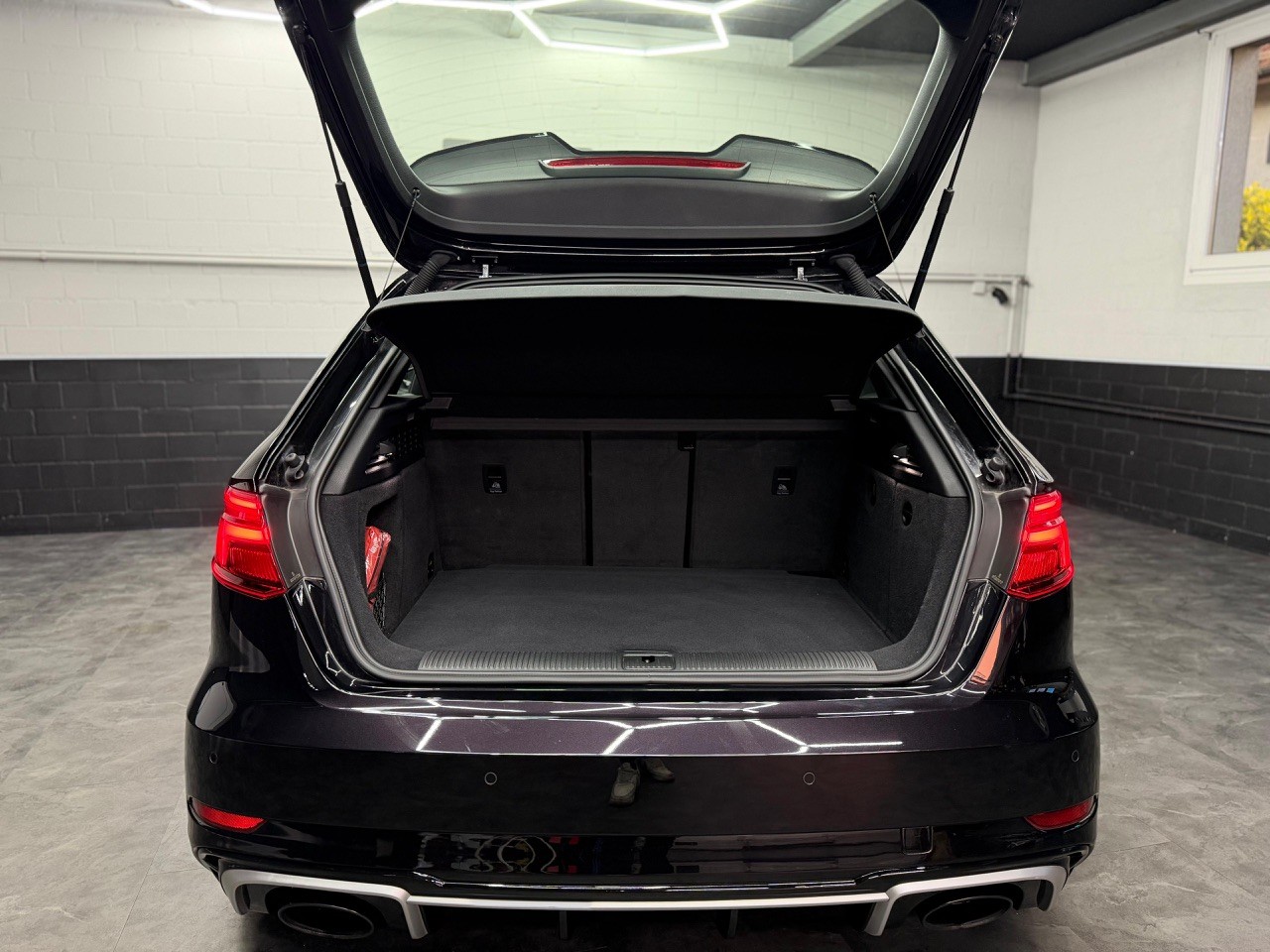 AUDI RS3 Sportback 2.5 TSI quattro ABT | Panoramadach | H&R | Carbon Motorabdeckung | Bang & Olufsen | ACC | OHNE OPF!-image-28