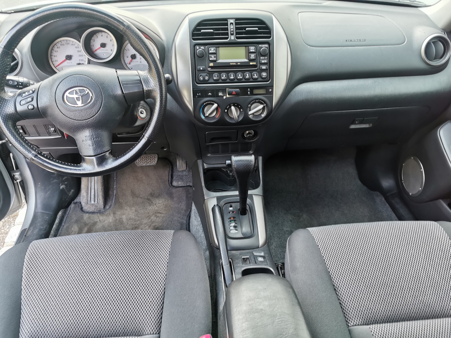 TOYOTA RAV-4 2.0 16V Linea Sol-image-6