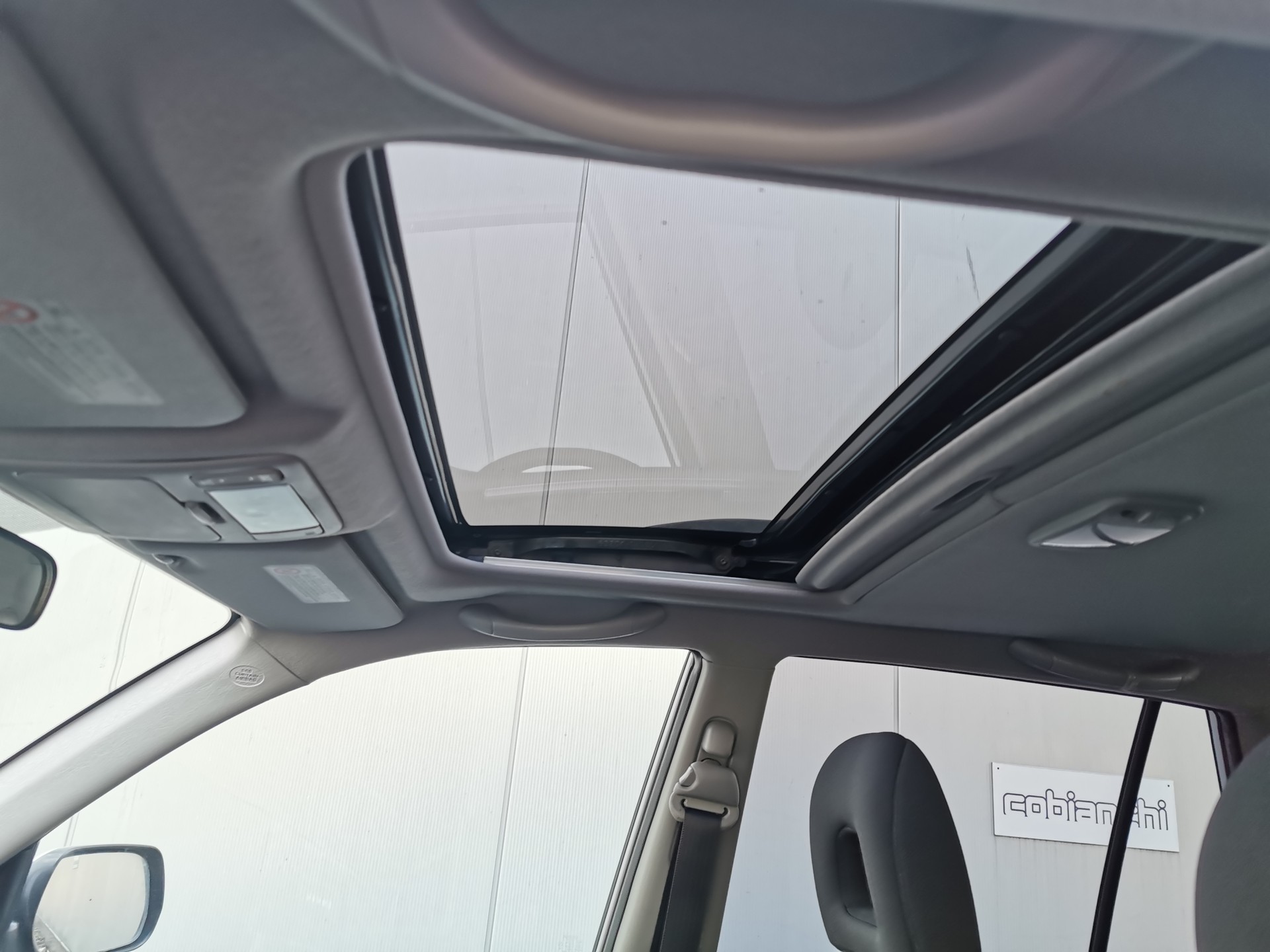 TOYOTA RAV-4 2.0 16V Linea Sol-image-9