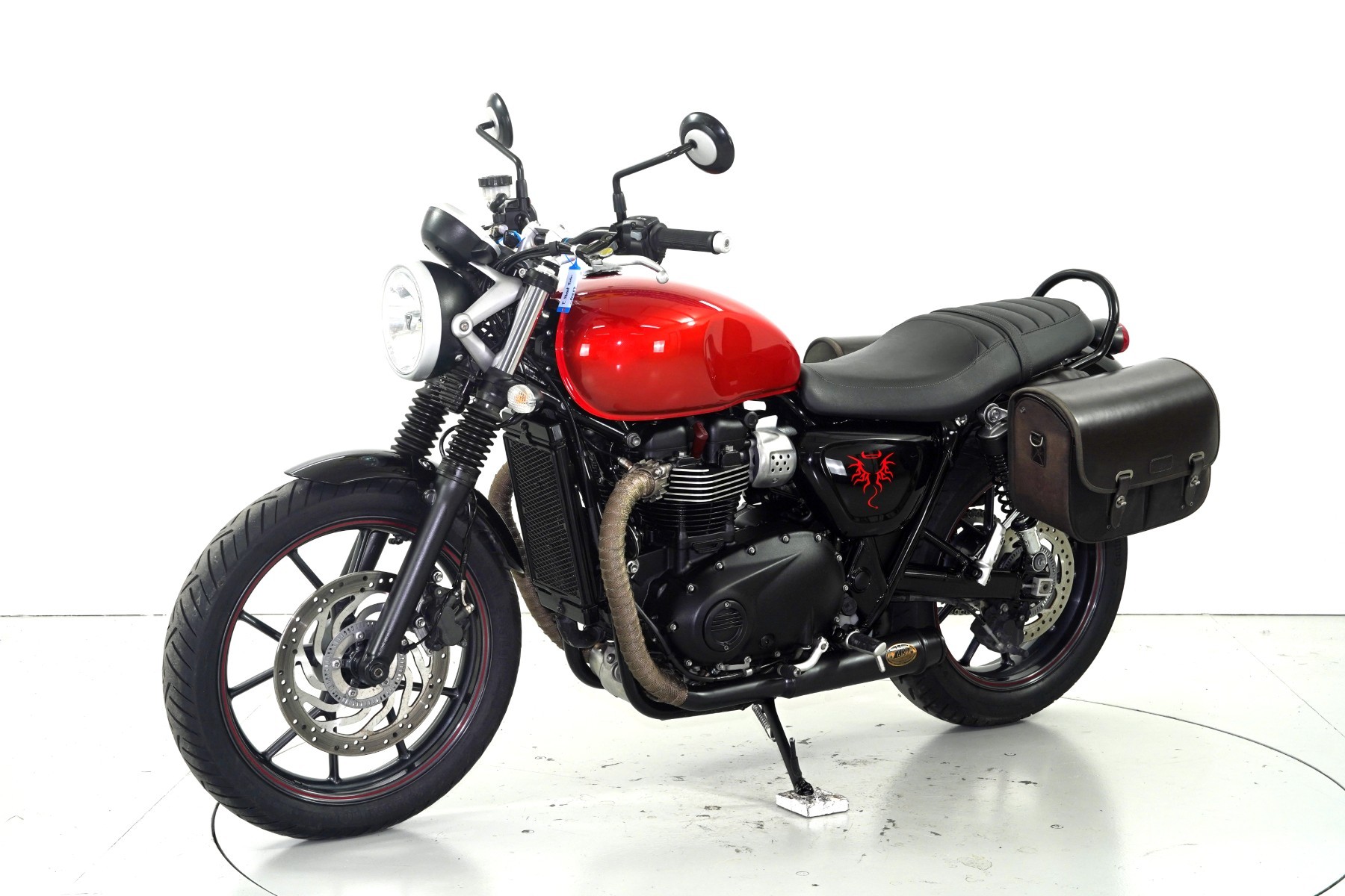 TRIUMPH Street Twin 900i ABS-showroom-element-2
