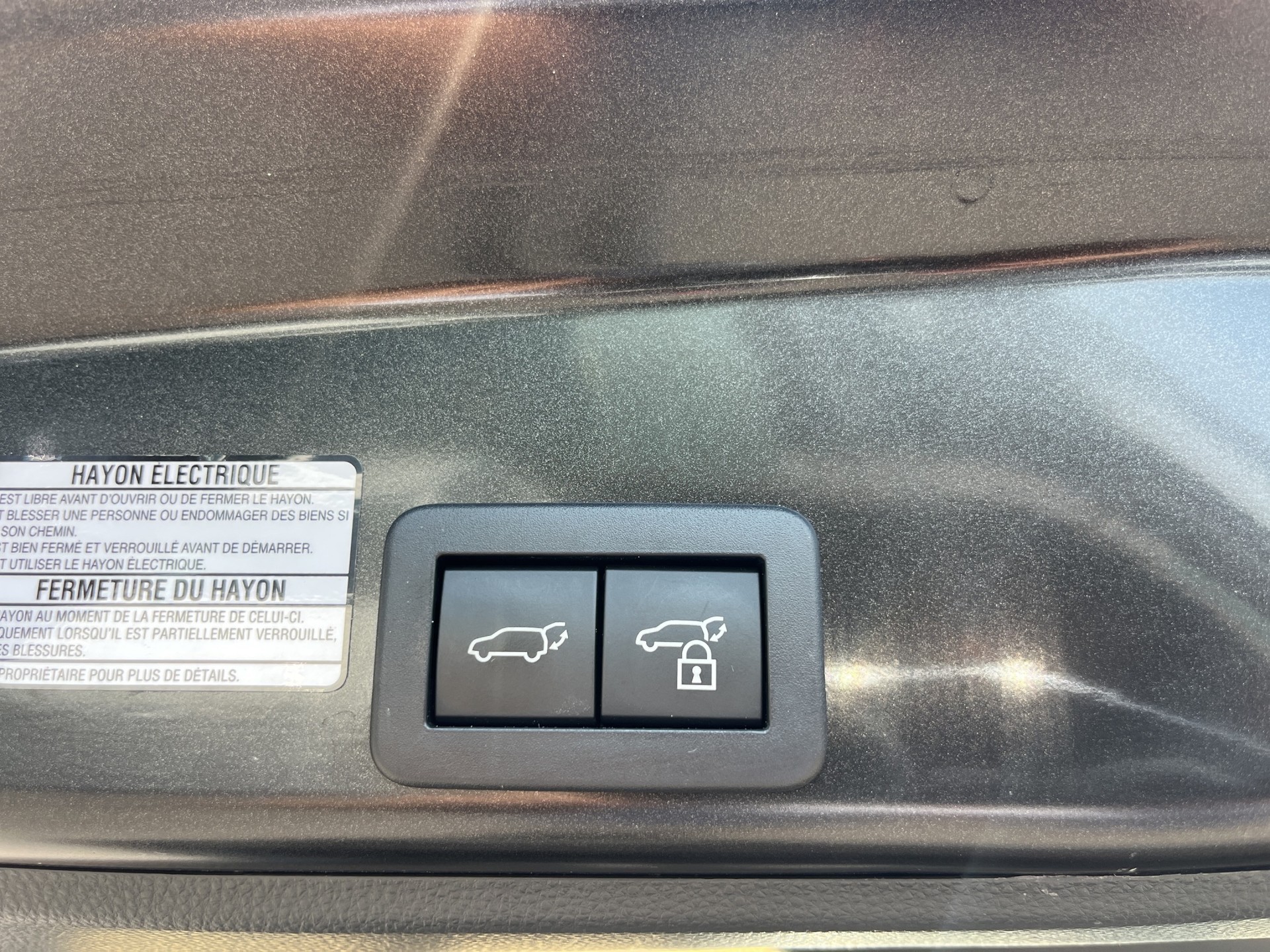 TOYOTA Yaris Cross 1.5 Trend e-CVT AWDi-image-17