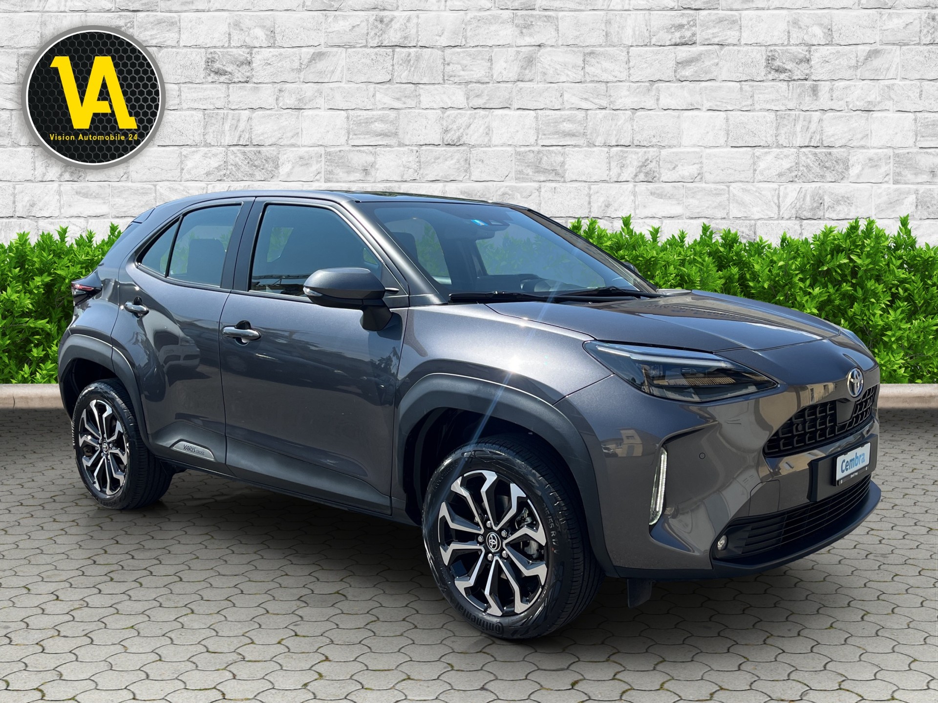 TOYOTA Yaris Cross 1.5 Trend e-CVT AWDi-image-3
