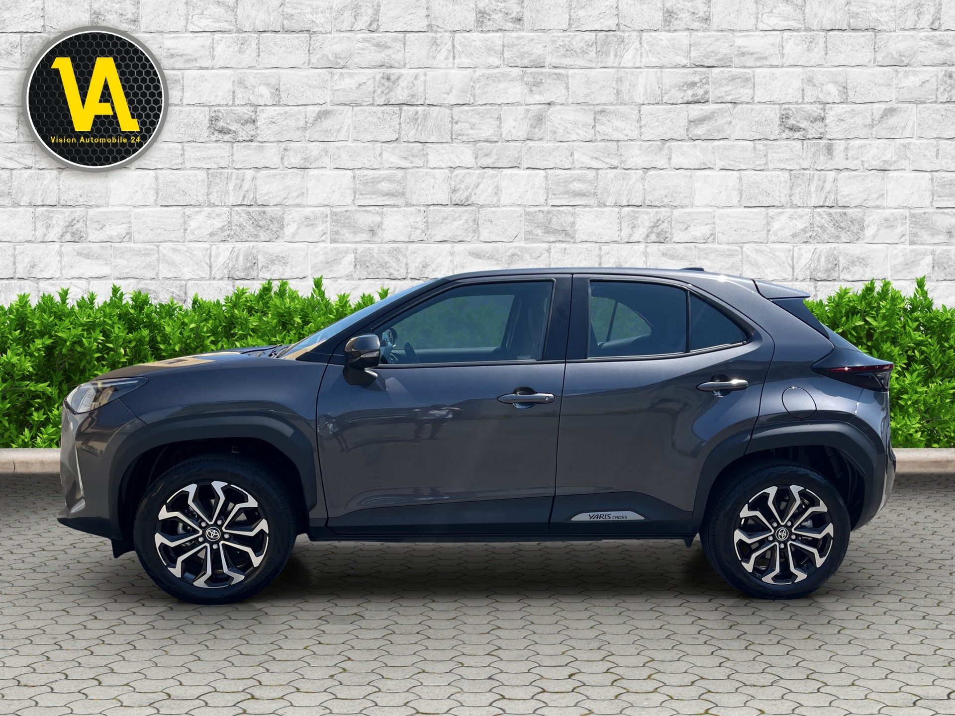 TOYOTA Yaris Cross 1.5 Trend e-CVT AWDi-image-0