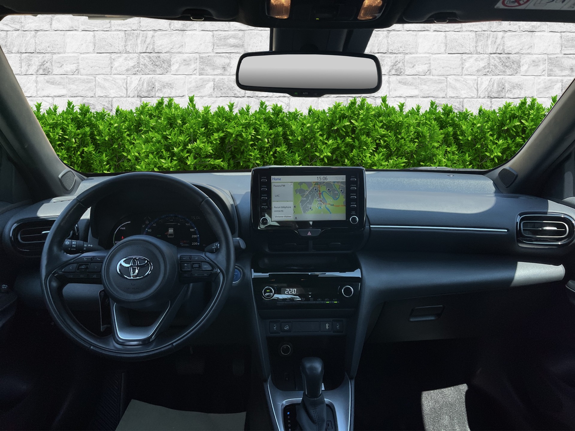 TOYOTA Yaris Cross 1.5 Trend e-CVT AWDi-image-9
