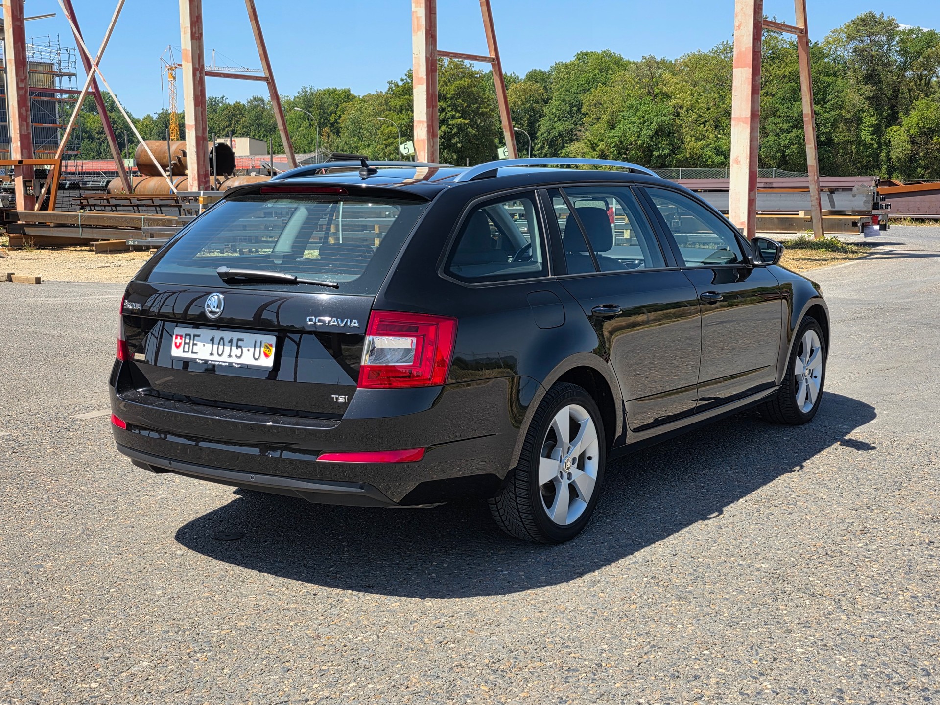 SKODA Octavia Combi 1.8 TSI Elegance 4x4 DSG-image-5