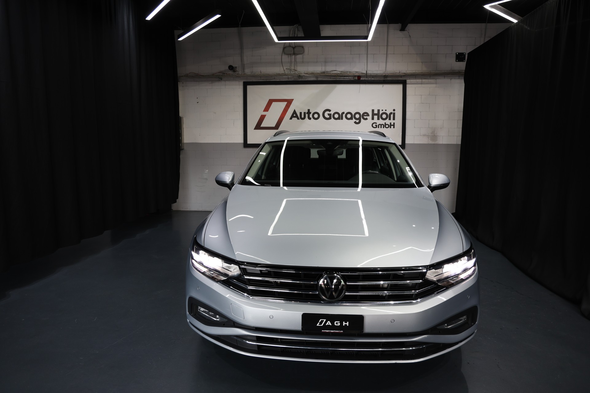 VW Passat 2.0 TDI BMT Business DSG-image-13