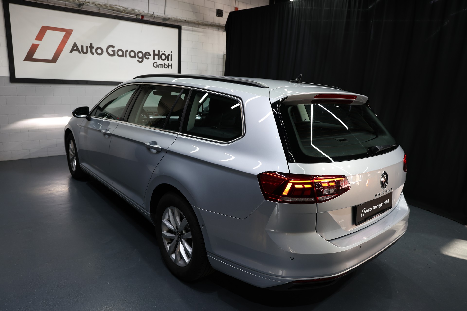 VW Passat 2.0 TDI BMT Business DSG-image-5