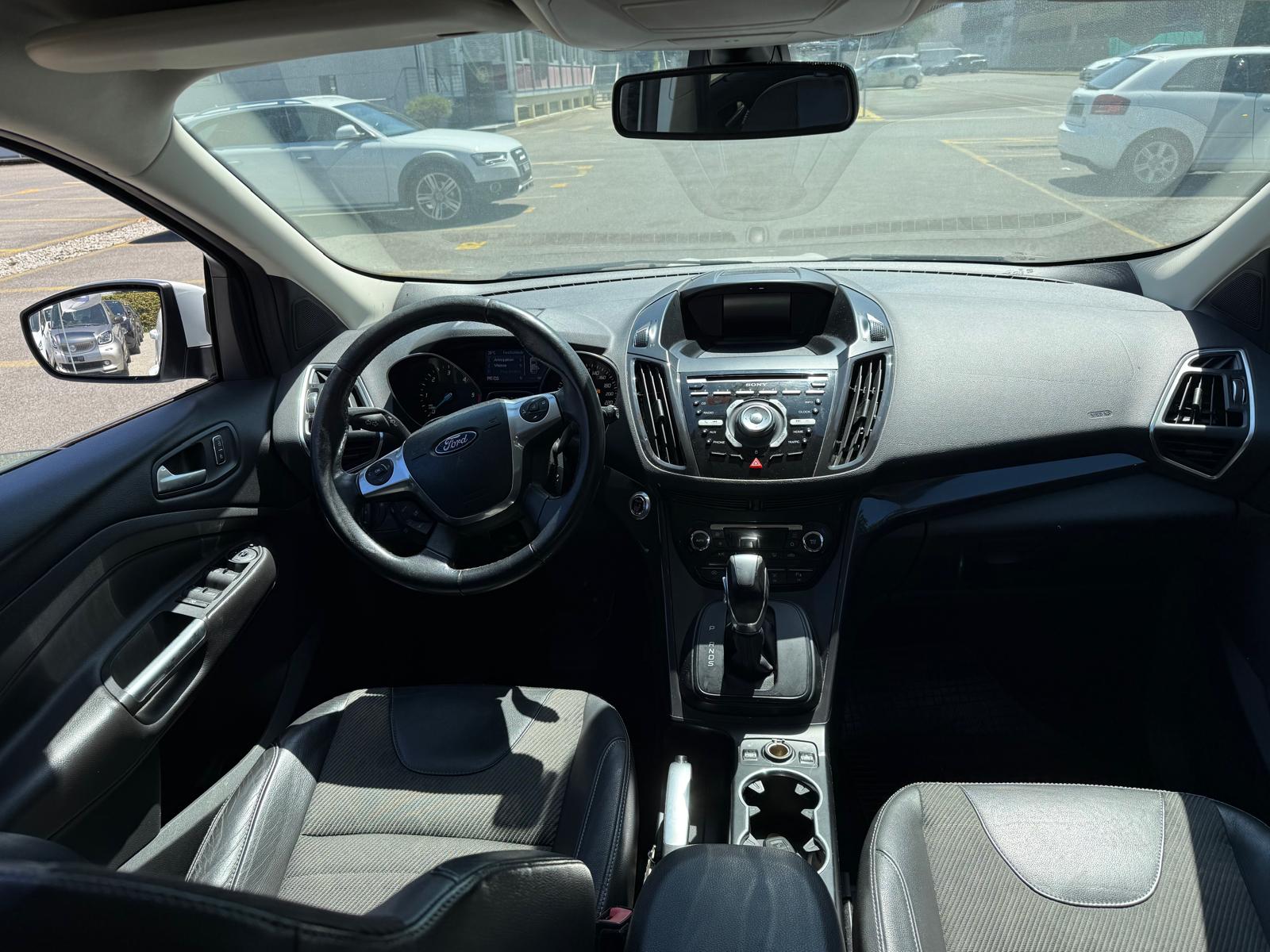 FORD Kuga 2.0 TDCi Titanium S 4WD PowerShift-image-7