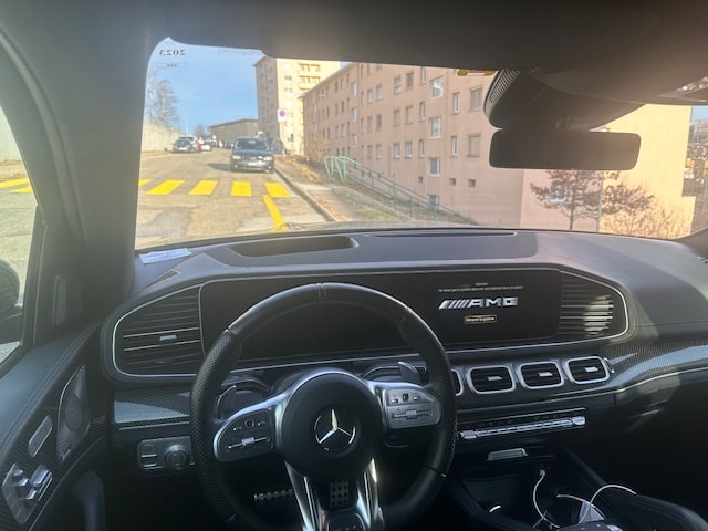 MERCEDES-BENZ GLE 63 AMG 4matic+-image-3