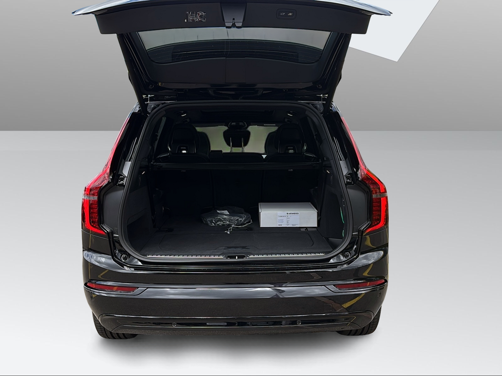 VOLVO XC90 T8 AWD PluginHybrid Ultra Dark Geartronic-image-13