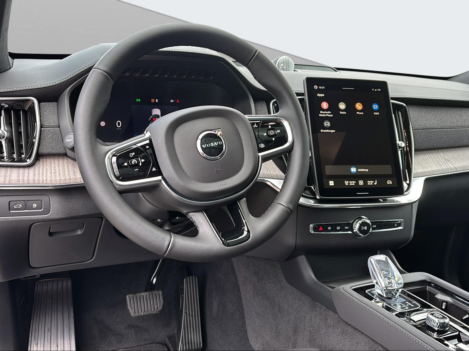 VOLVO XC90 T8 AWD PluginHybrid Ultra Dark Geartronic-image-9