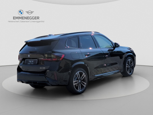 BMW iX1 eDrive 20 Ed. M Sport-image-3