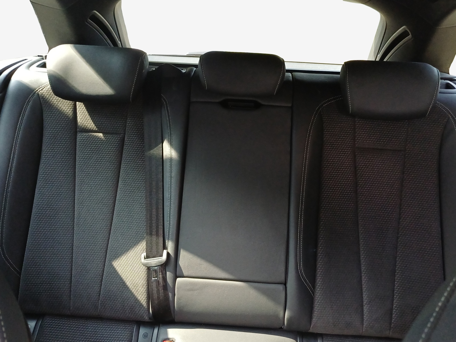 AUDI A4 Avant 45 TFSI Sport S-tronic quattro-image-11