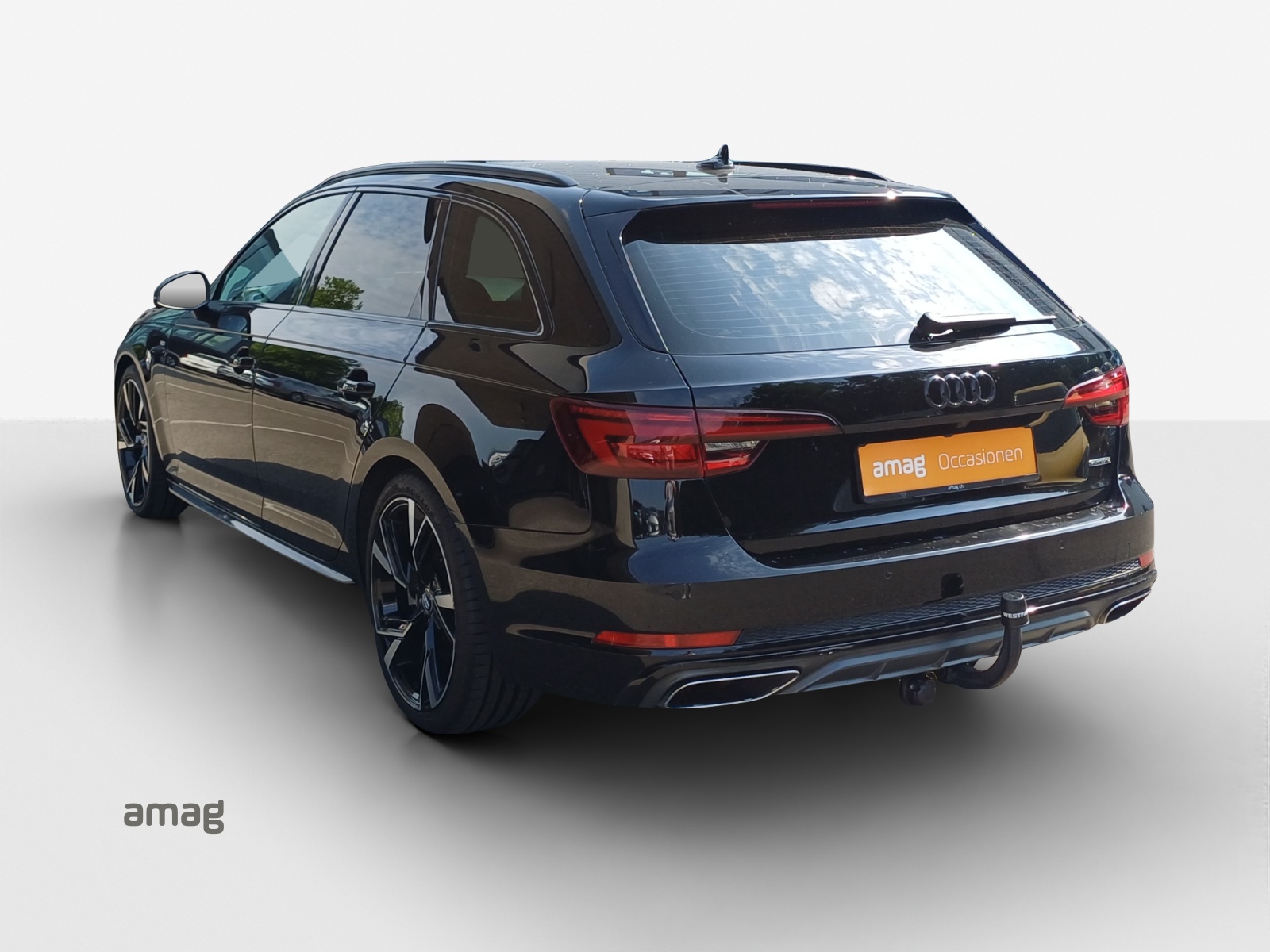 AUDI A4 Avant 45 TFSI Sport S-tronic quattro-image-2