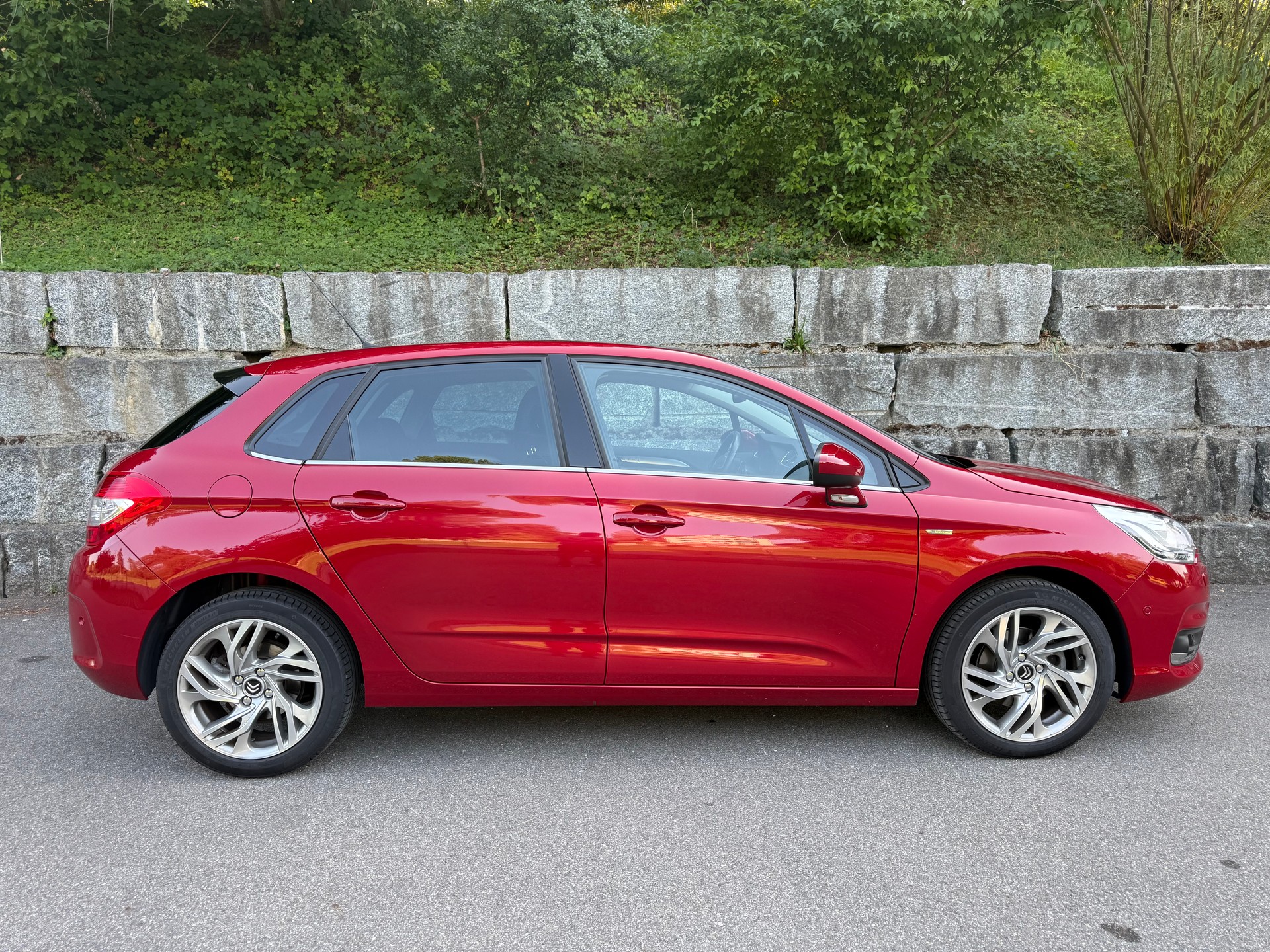 CITROEN C4 1.6 e-HDi Exclusive EGS6-image-8