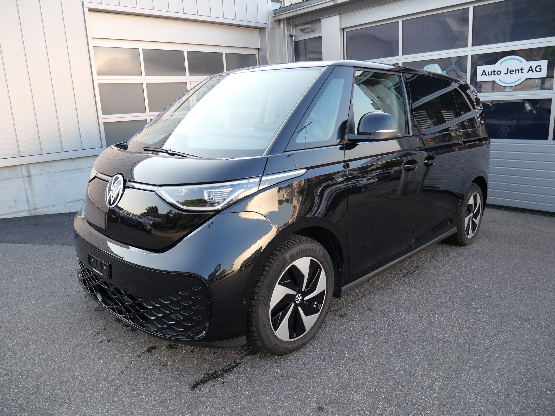 VW ID.Buzz NWB Pro *CH-Auto, Matrix-Scheinwerfer, 8 Reifen*-image-0