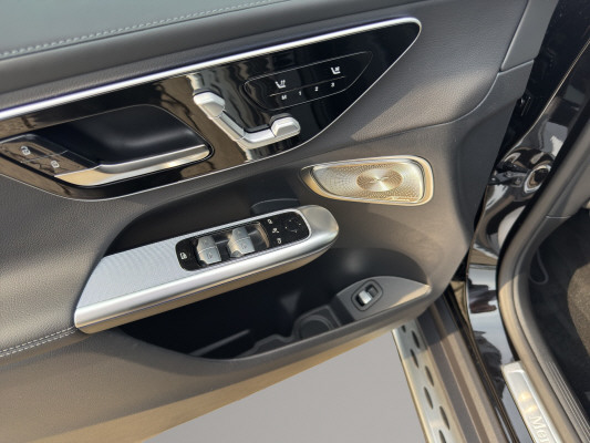 MERCEDES-BENZ GLC 300 4Matic 9G-Tronic-image-9