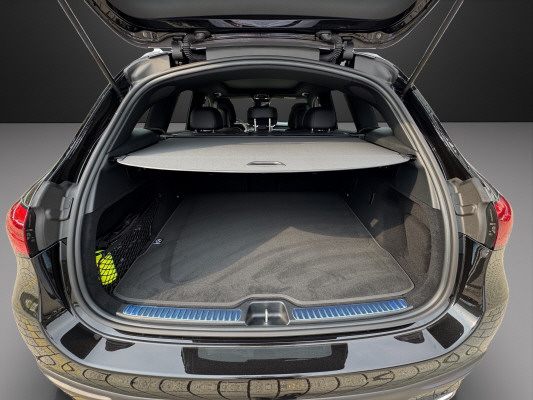 MERCEDES-BENZ GLC 300 4Matic 9G-Tronic-image-12