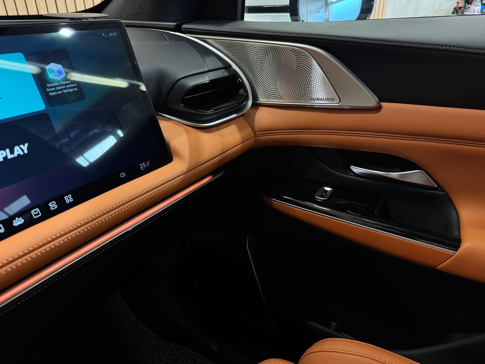 XPENG G9 93kWh Performance AWD-image-13