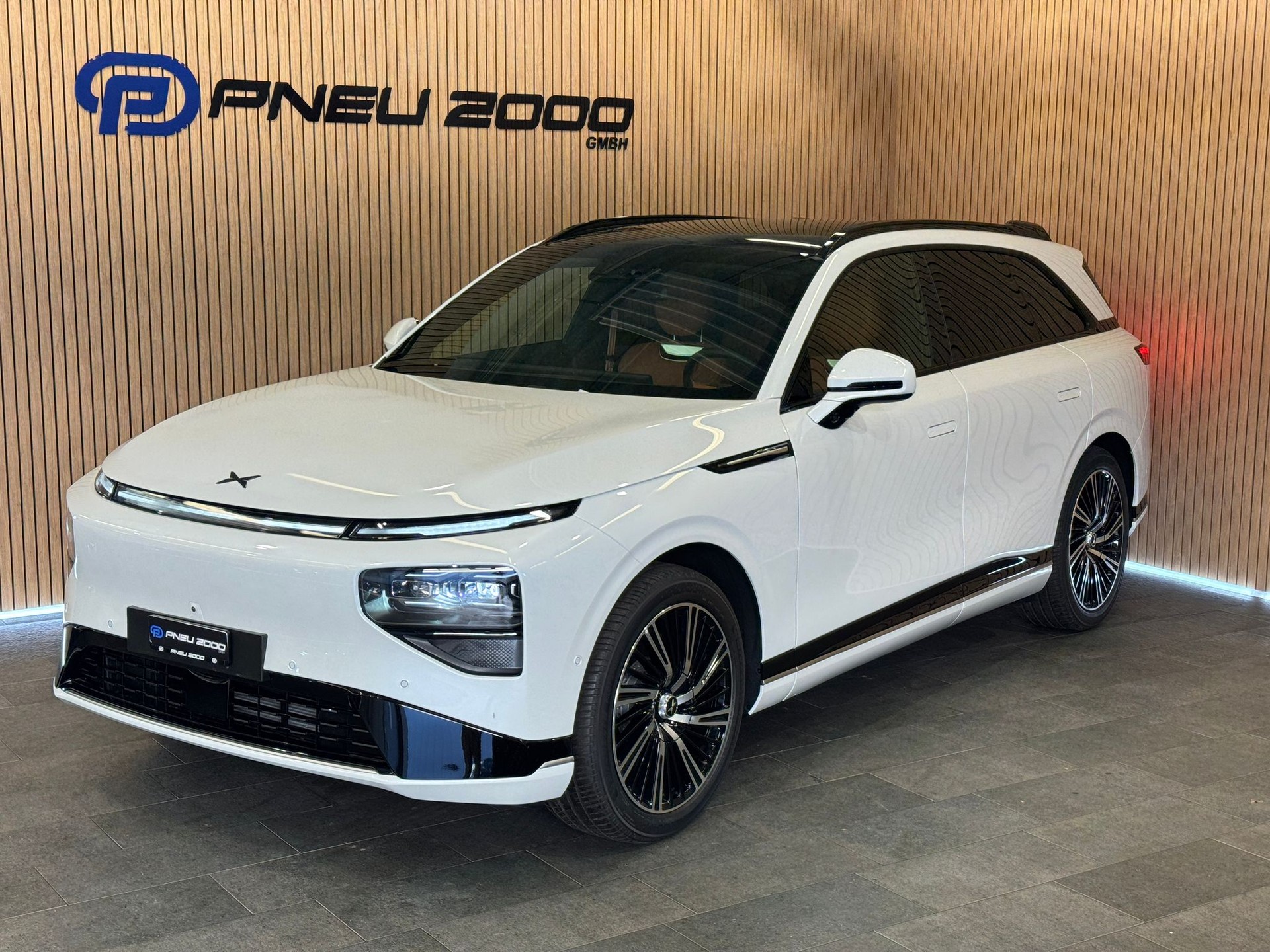 XPENG G9 93kWh Performance AWD-image-0