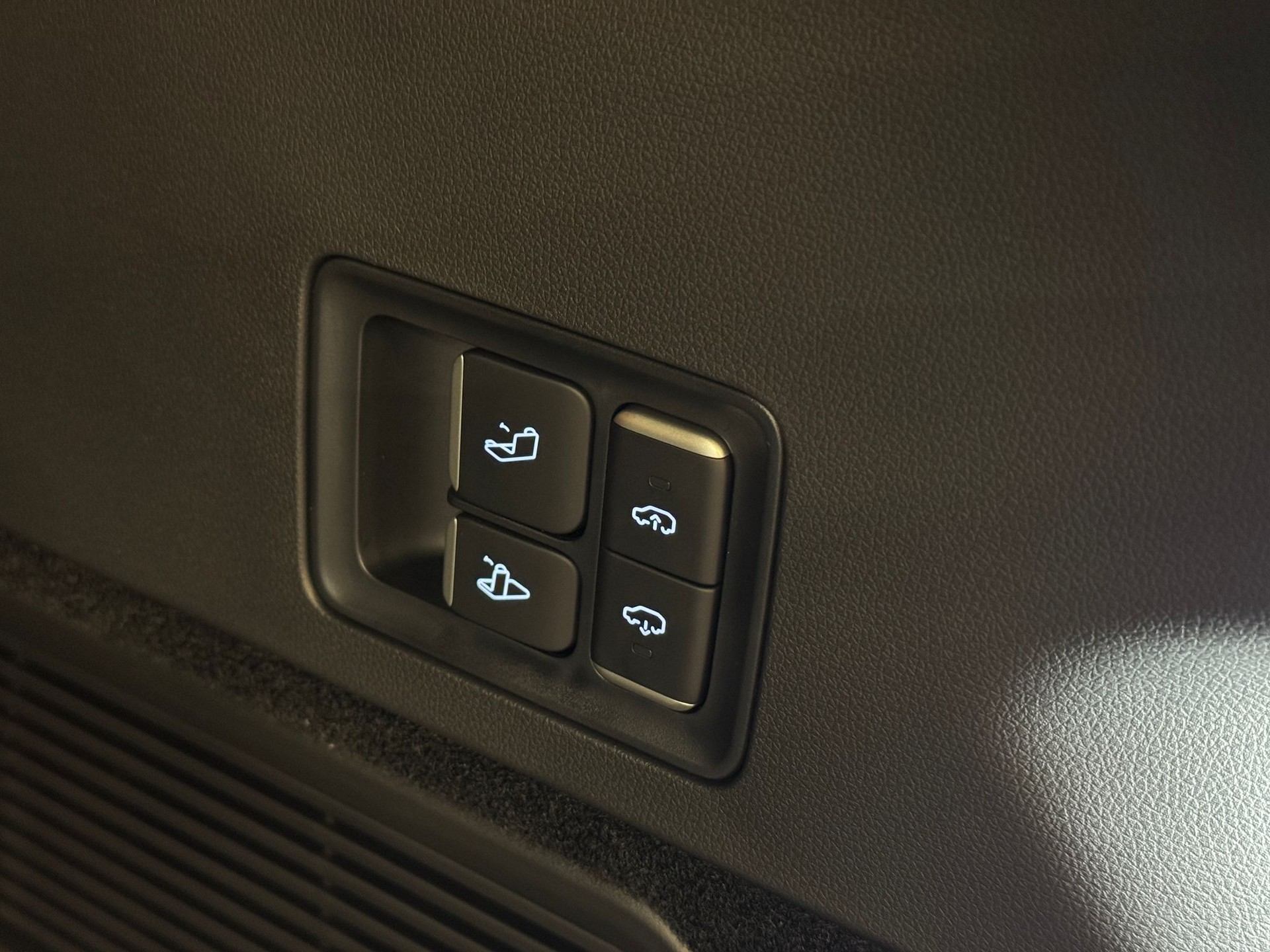 XPENG G9 93kWh Performance AWD-image-9