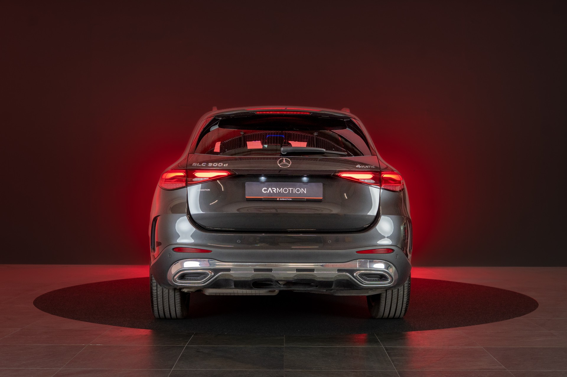 MERCEDES-BENZ GLC 300 d AMG Line 4matic / AMG-Line / EL. Memory Sitze / Ambiente Beleuchtung / Rückfahrkamera-image-4