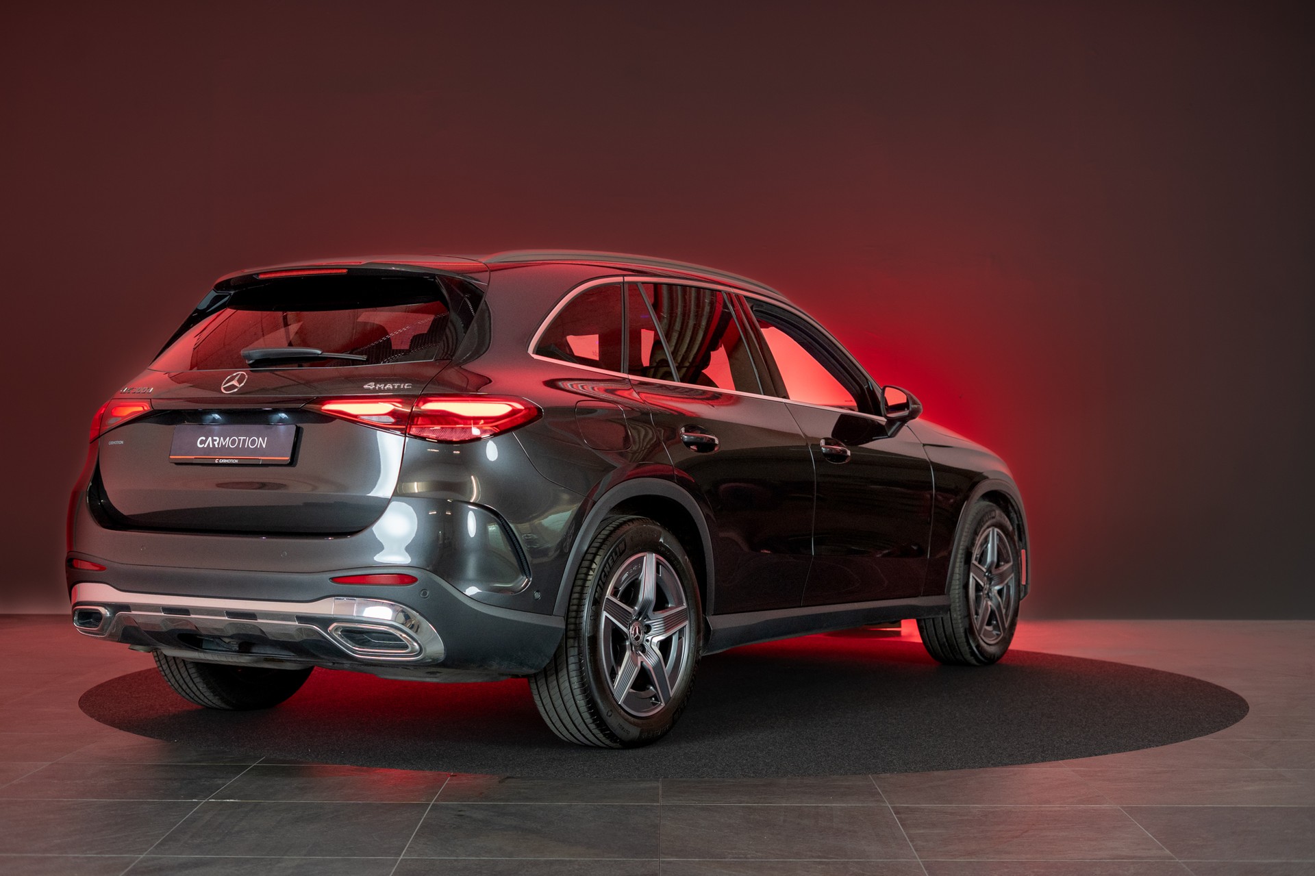 MERCEDES-BENZ GLC 300 d AMG Line 4matic / AMG-Line / EL. Memory Sitze / Ambiente Beleuchtung / Rückfahrkamera-image-6